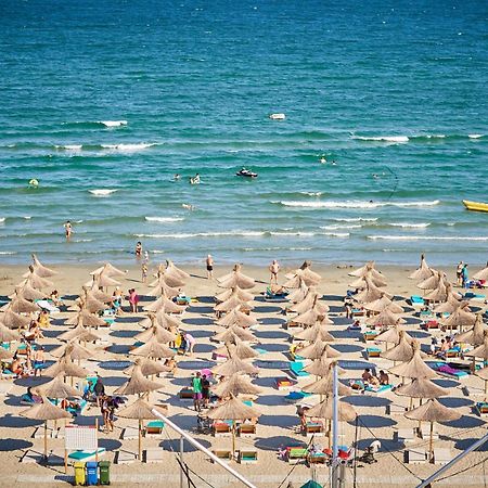 Black Sea Estate Apartment Spa N Pool Beach Resort Năvodari Buitenkant foto